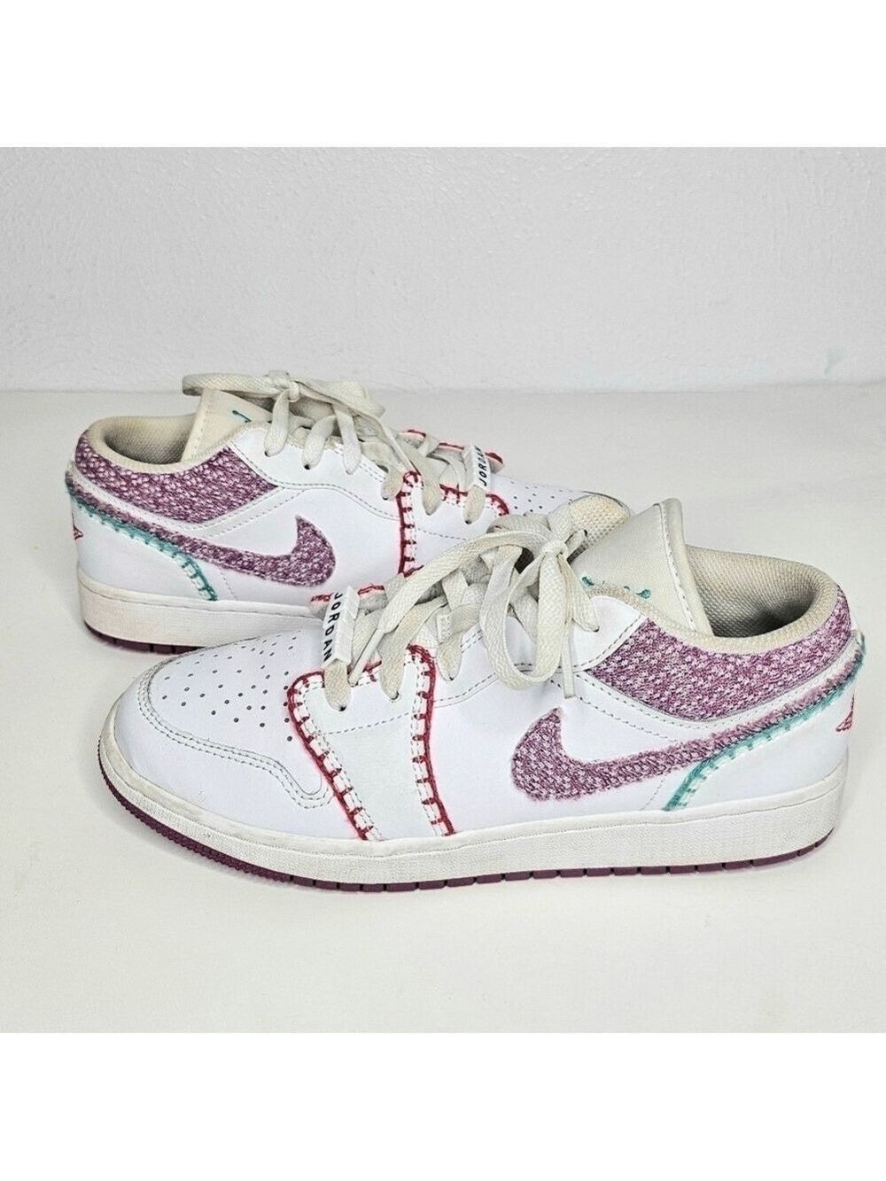 Nike Jordan 1 Low Retro Knit SE Light Bordeuax Kids Girls Size 6.5 WM's 8